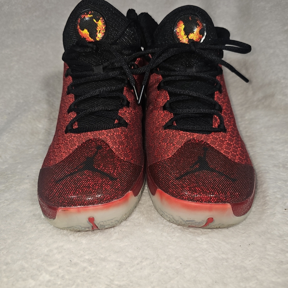 Size 11 ~ Air Jordan 30 "XXX" Gym Red (811006-601). - Picture 4 of 16